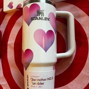 Limited Edition Target Valentines Day White Stanley 30oz
NWT